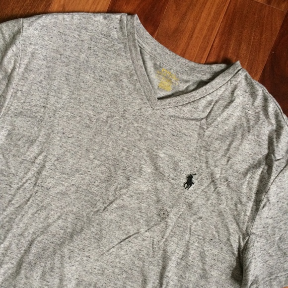 Men's Polo Ralph Lauren V neck t shirt  Gray  NWT - Picture 3 of 7